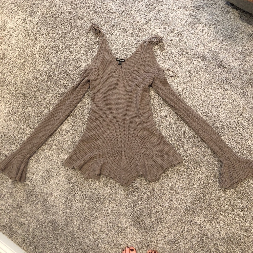 From express size small